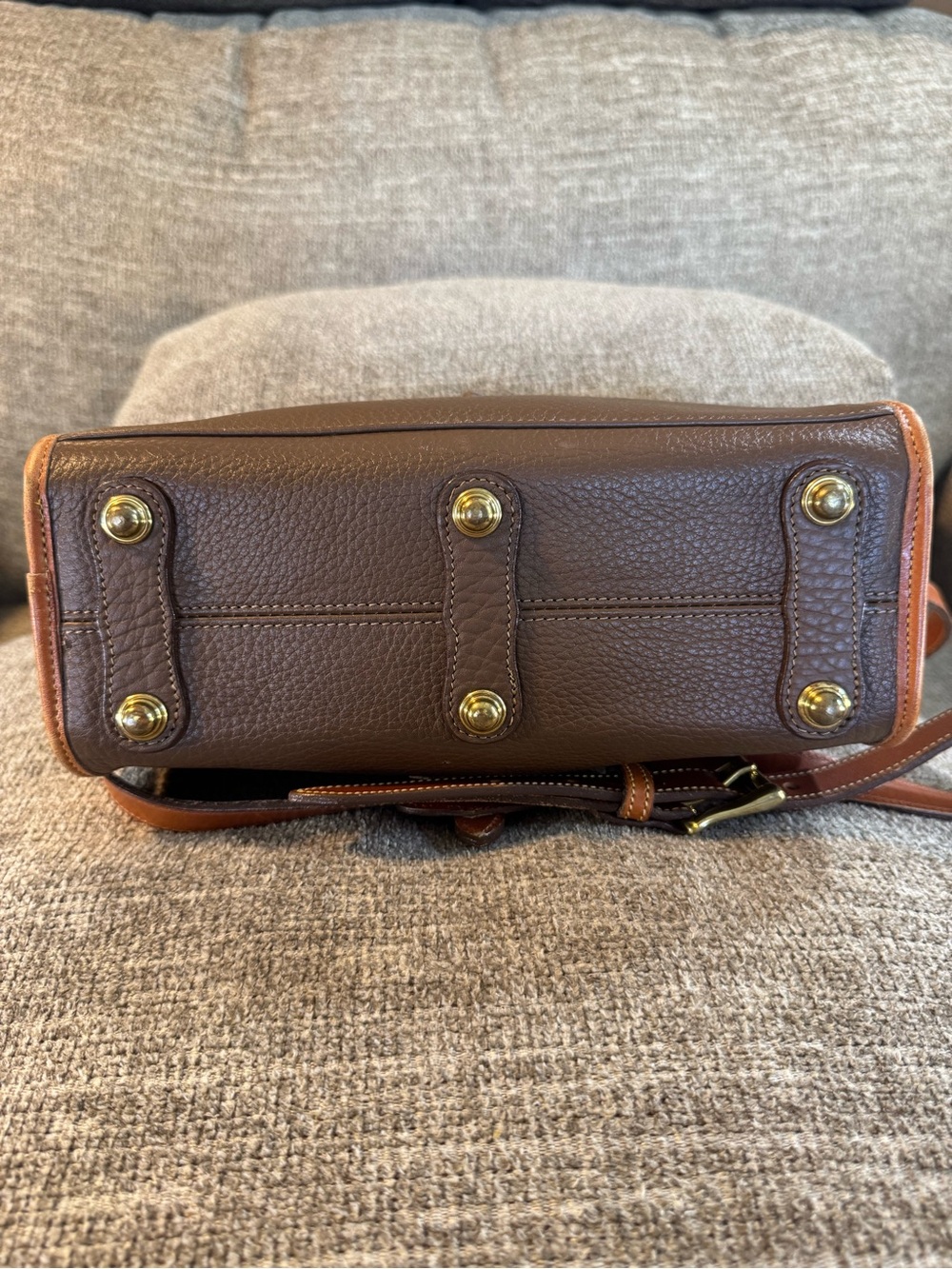 Vintage Dooney & Bourke Essex Crossbody All Weather Bag (10x8) - Picture 9 of 14